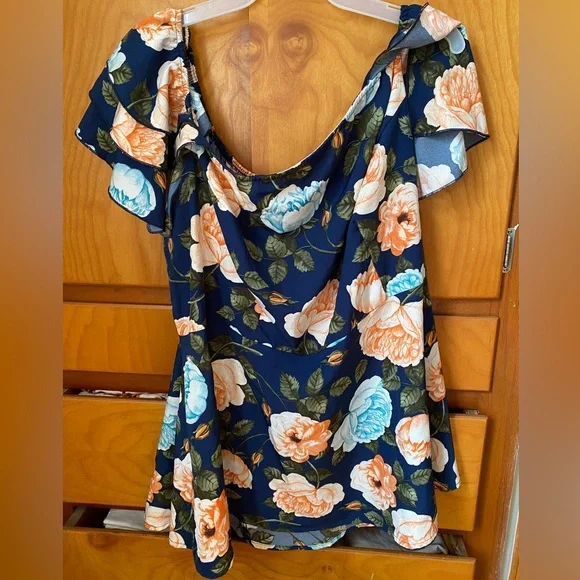 Plus-Size Off Shoulder Layered Ruffle - Picture 2 of 3